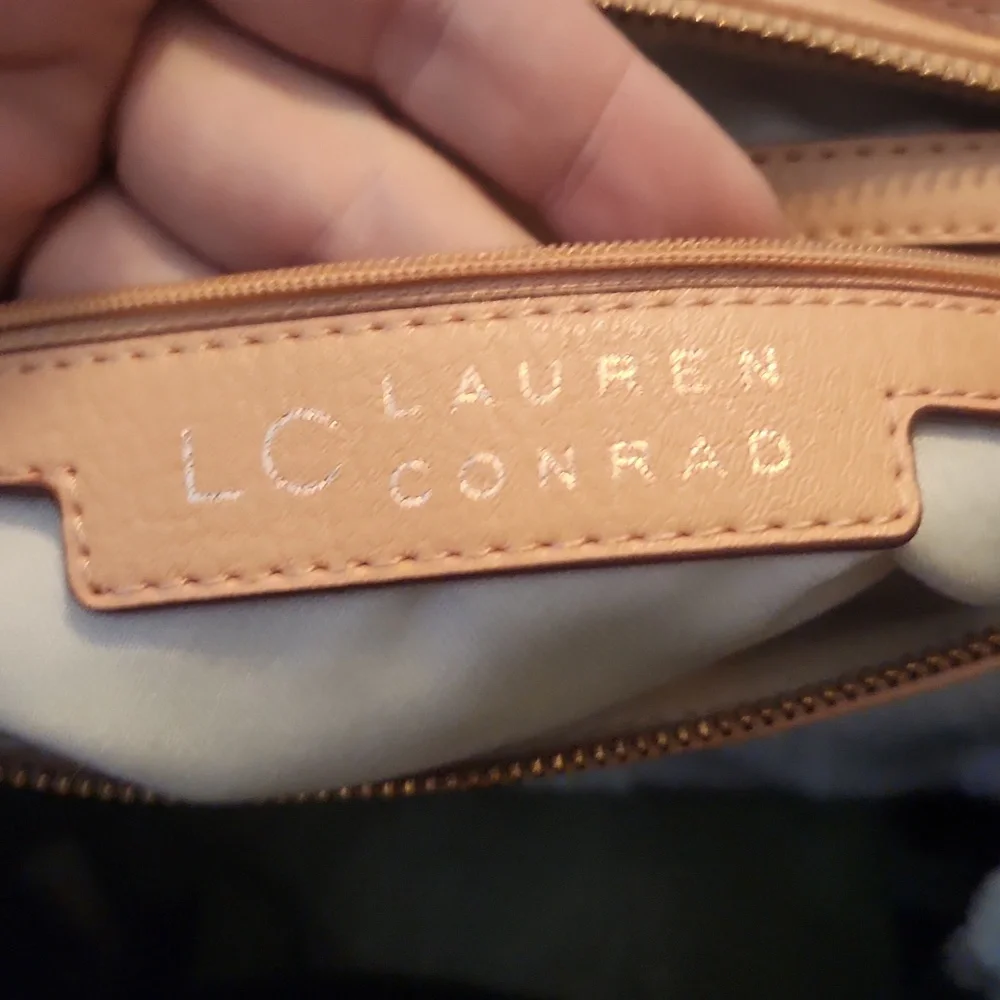 LC Lauren Conrad this elegant